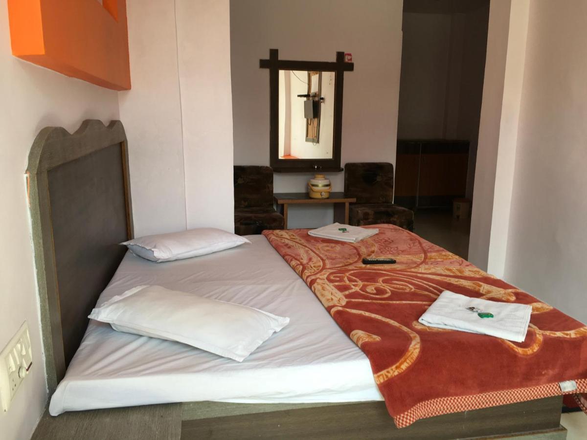 Hotel Rajvihar Pachmarhī المظهر الخارجي الصورة
